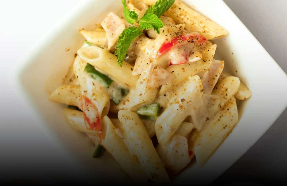 PASTA PENNE CON POLLO